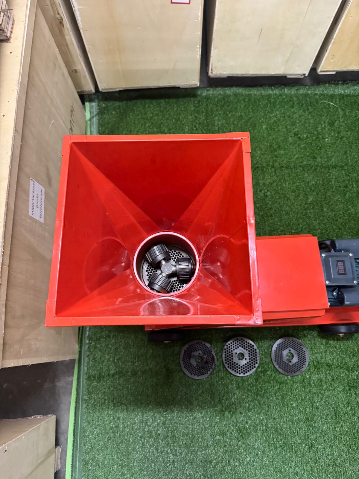 Peletizadora para alimentos de 8hp 200kg/h 220V monofásico (incluye discos 2.5,3,4,5)